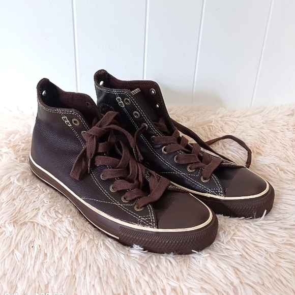 Leather Converse - Mens 9 - Picture 2 of 9